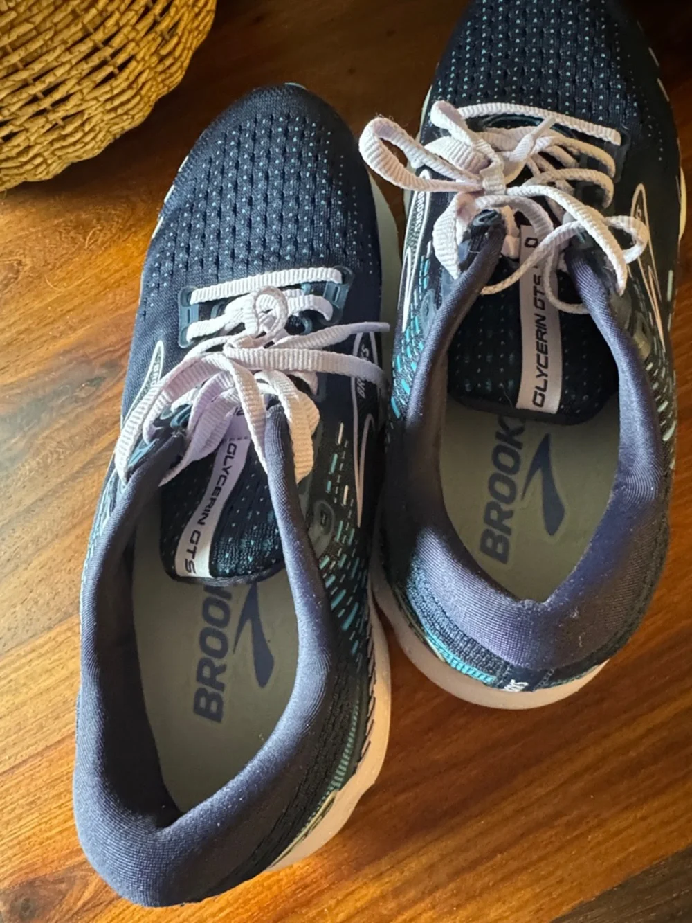 Size 9.5 WIDE Brooks Women's Glycerin GTS 20 Neutral Running Shoe - Picture 8 of 8